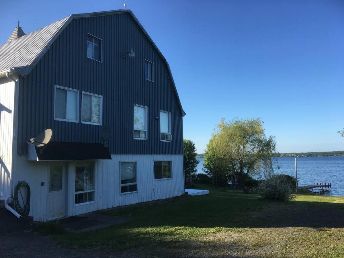 La Grange Sur Le Lac App A Et B Saint Romain Экстерьер фото
